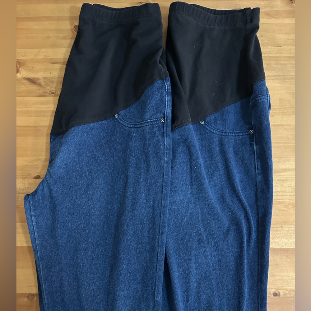 2 pair of maternity jeggings